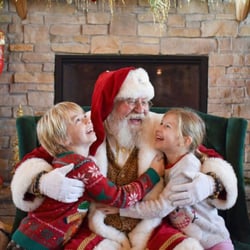 families enjoying Santas Workshop at the Christmas Carnival of Lights (2)