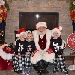 santas workshop - Christmas Carnival of Lights (2)