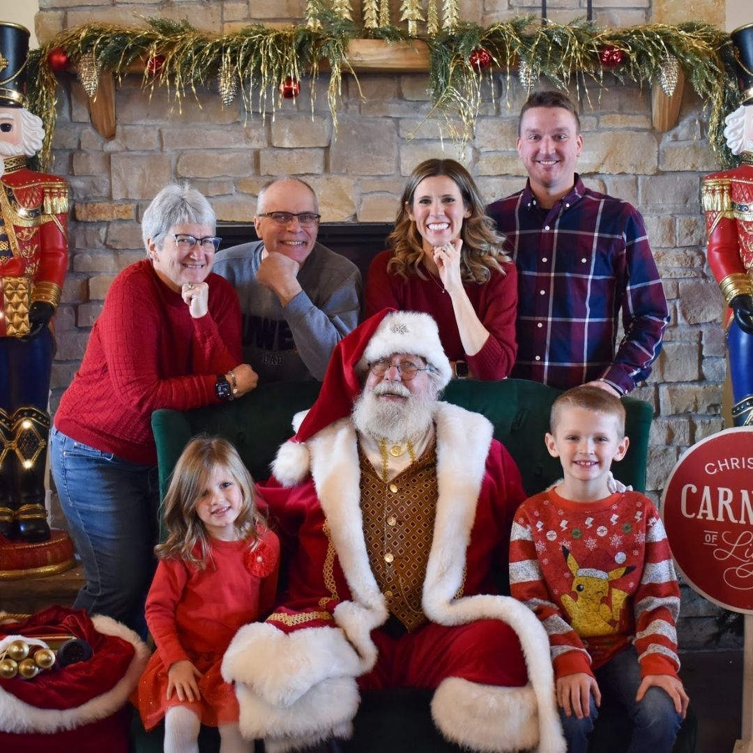 santas workshop at the Christmas Carnival of Lights (2)